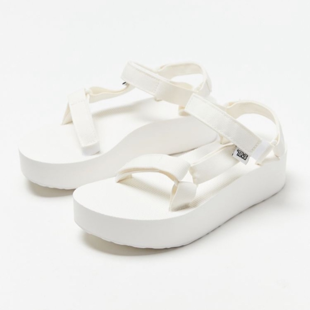 Teva Flatform Universal Sandal.